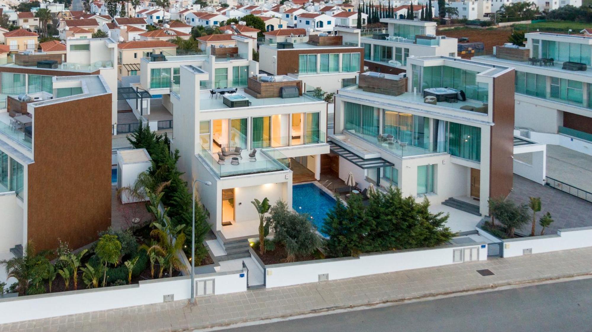 Seaview Luxury Villa Jacuzzi & Pool! 2 Min Beach Protaras Esterno foto