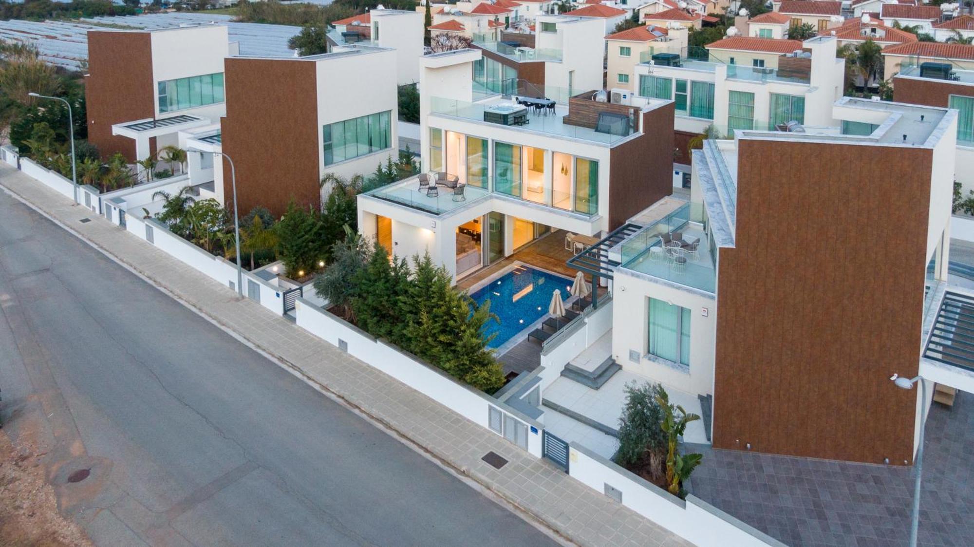 Seaview Luxury Villa Jacuzzi & Pool! 2 Min Beach Protaras Esterno foto