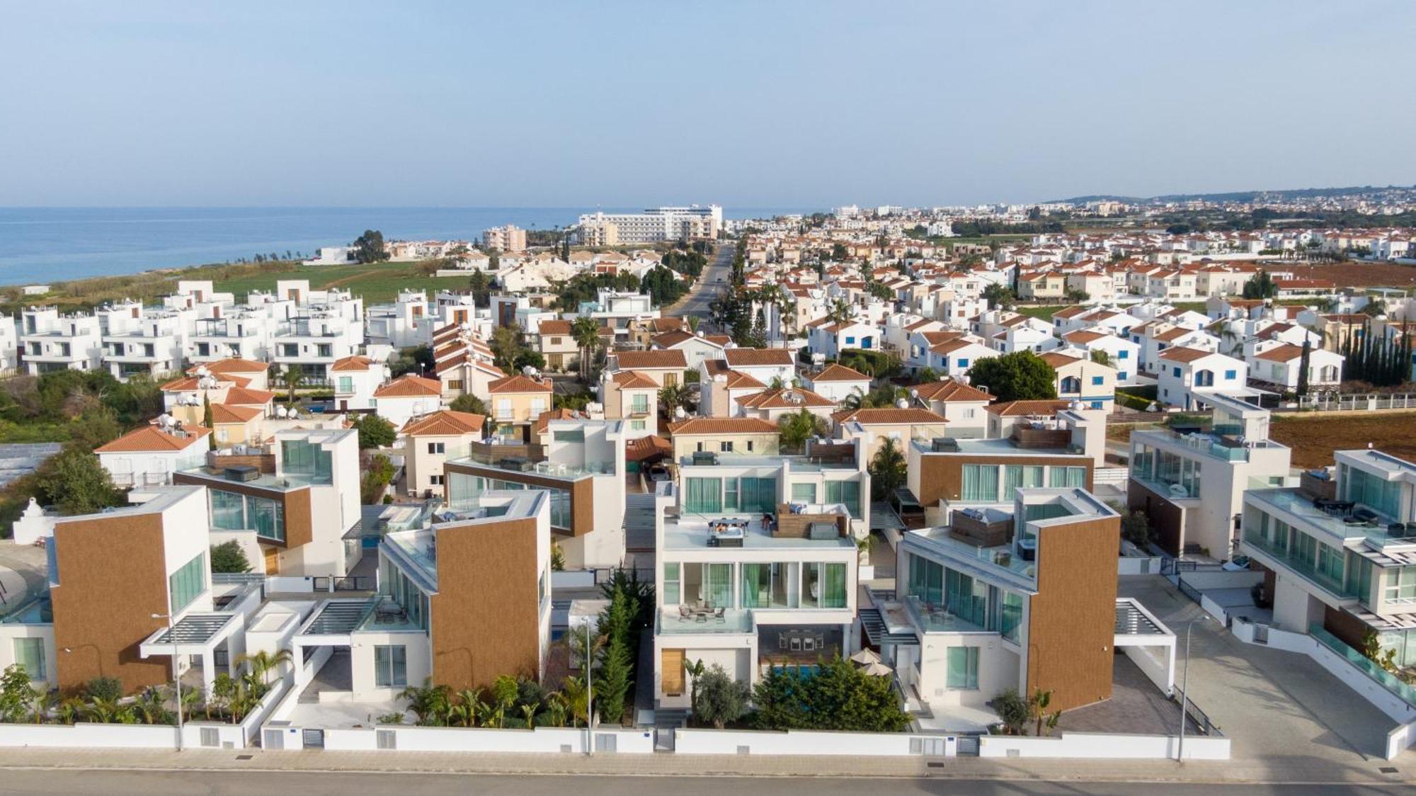 Seaview Luxury Villa Jacuzzi & Pool! 2 Min Beach Protaras Esterno foto